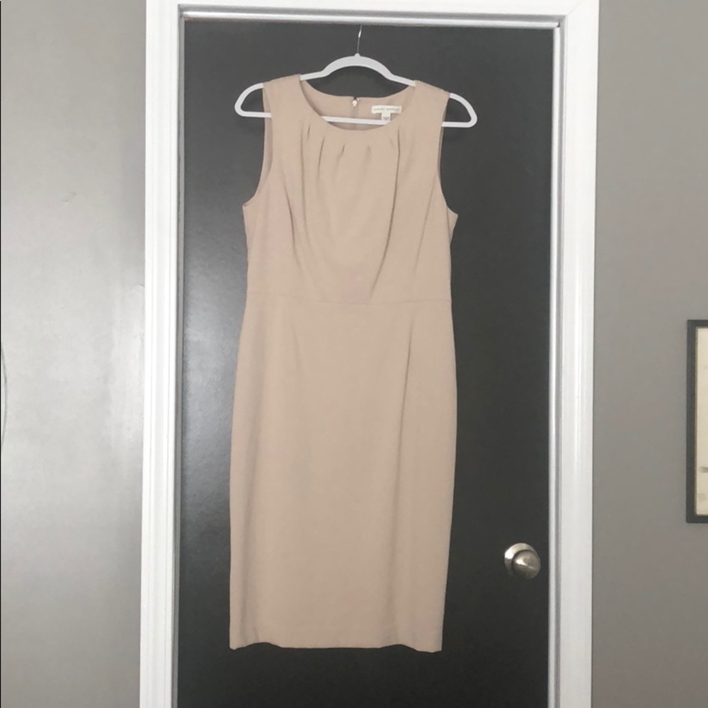 Great dress for the office.
